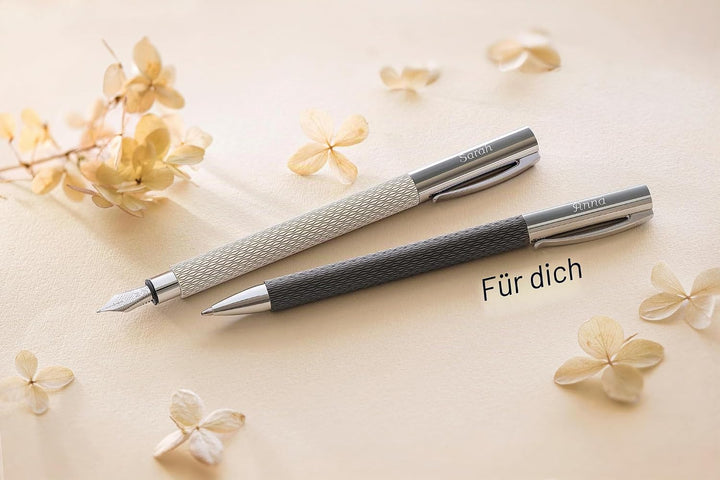 Faber-Castell 149620 - Füller Ambition OpArt White Sand, Federbreite M, inkl. Geschenkverpackung Whi