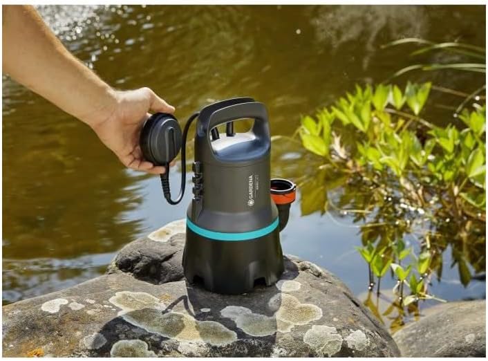 Gardena Schmutzwasser-Tauchpumpe, bis zu 9.000 l/h &amp; Profi-System Pumpen-Anschlusssatz: Schlauchkupp
