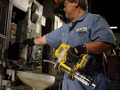 Dewalt 18 Volt Akku-Fettpresse DCGG571M1 (690 bar Arbeitsdruck, Fassungsvermögen: 400 gr. mit Kartus