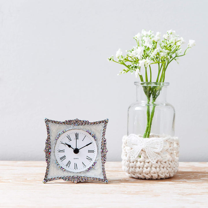 NIKKY HOME Elegante und niedliche Quarzuhr aus Zinn, analog, mit Kristall-Rosy-Strasssteinen, 8,8 cm
