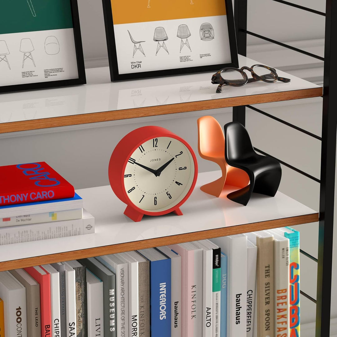 JONES CLOCKS® Venus schreibtischuhr | Modernes rundes Design | Rot | Stilvoller retrolook für Regal,