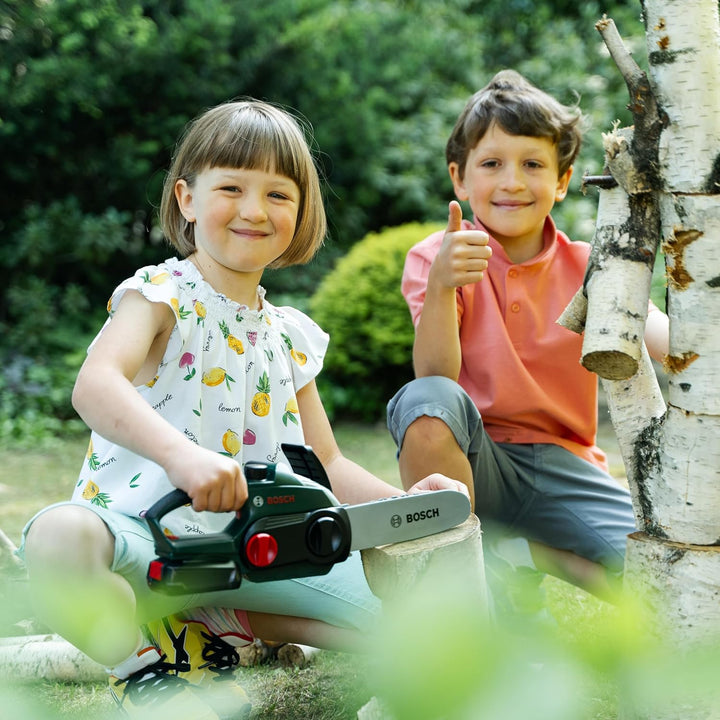 Theo Klein 8399 Bosch Kettensäge | Originalgetreue, kindgerechte Nachbildung | Batteriebetriebene Sä