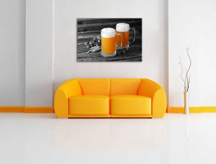 Zwei Biergläser Hefeweizen mit Hopfen auf Holztisch schwarz/weiss Format: 100x70 auf Leinwand, XXL r