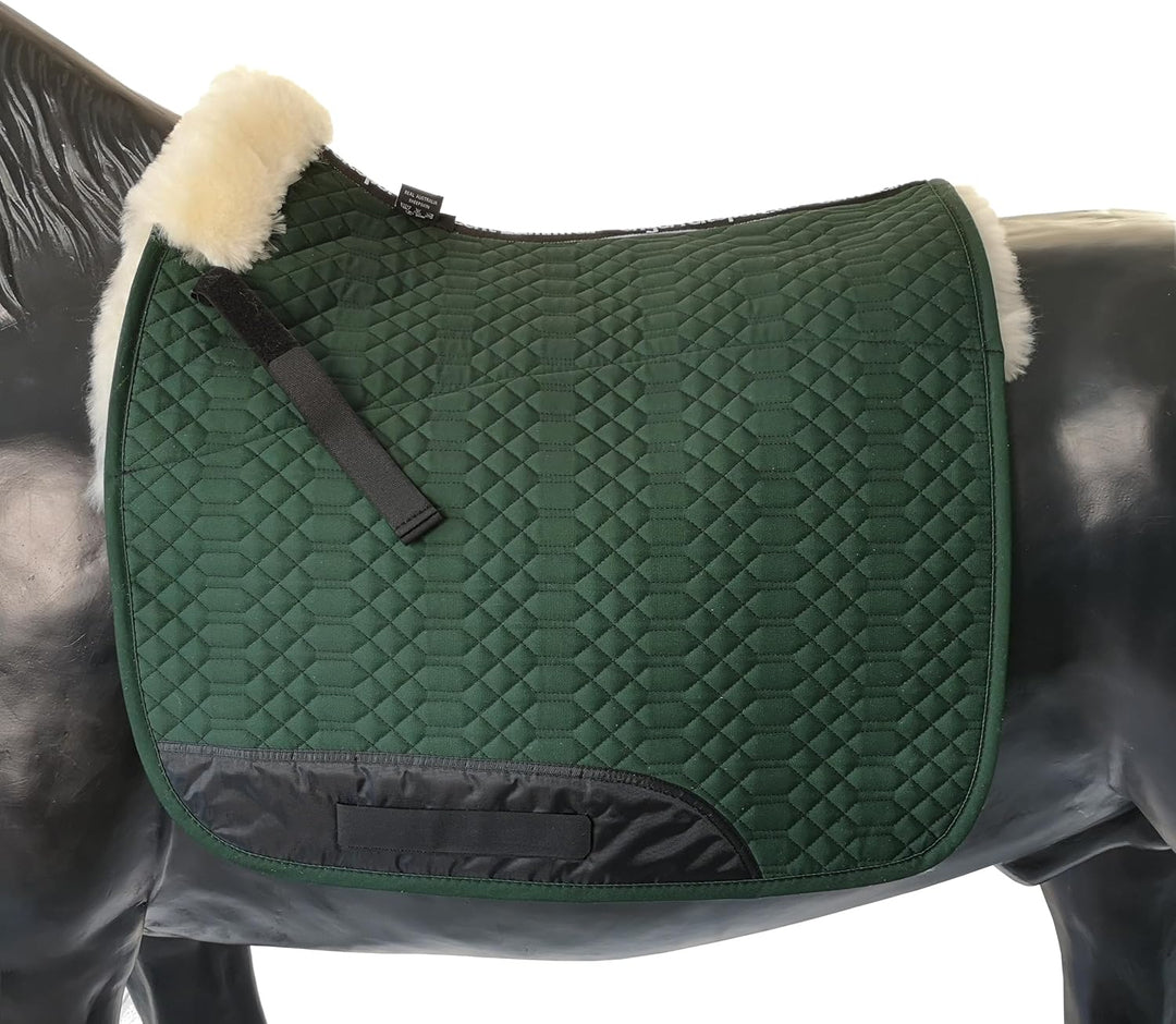 Engel Reitsport Lammfell Schabracke Half Lined SCHABRA1-D-GRU-MED Steppstoff grün Fell med. Dressur