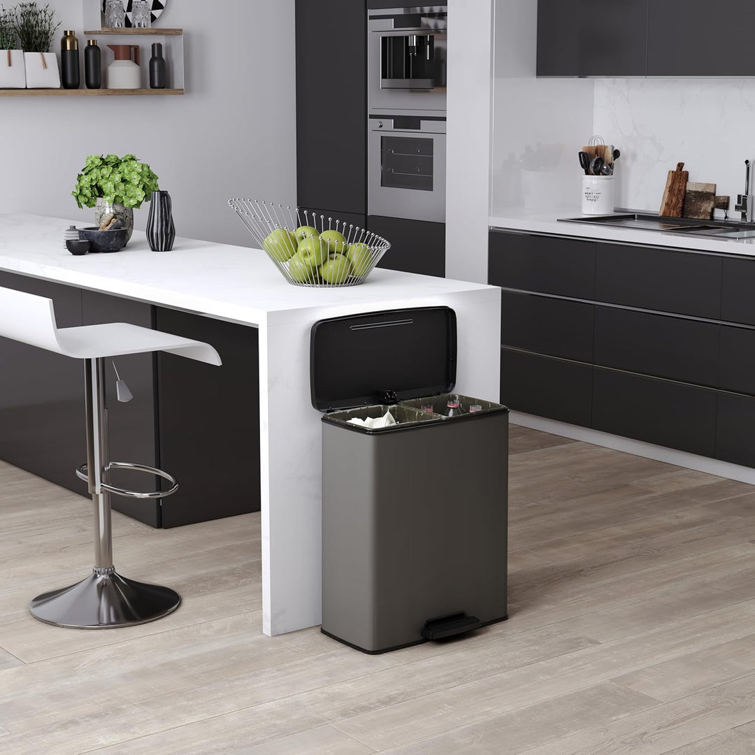 Curver Decobin Duo Tretmülleimer, 52L Gesamtvolumen, Grau – mit Mülltrennung und 2 herausnehmbaren 2