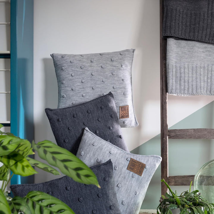 KNIT FACTORY - Noa Kissen - Anthrazit - 60x40 cm 60x40 cm Anthrazit, 60x40 cm Anthrazit