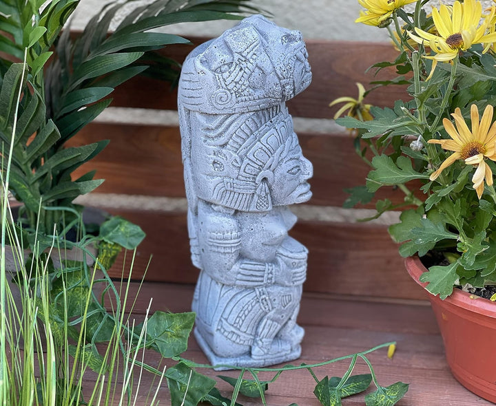 stoneandstyle Steinskulptur Steinfigur Azteken Totem frostfest wetterfest Tikki Steinguss