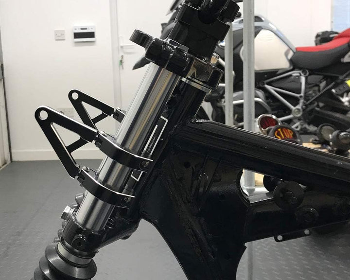 Motorrad Scheinwerfer-Halter mit Kurzen Arme Für Massgefertigt Projekt Motorrad - Schwarz, 38-39mm,