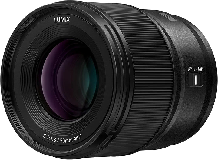 Panasonic S-S50E LUMIX S Objektiv (50mm, Festbrennweite, L-Mount Objektiv, F1.8, Filtergrösse 67mm)
