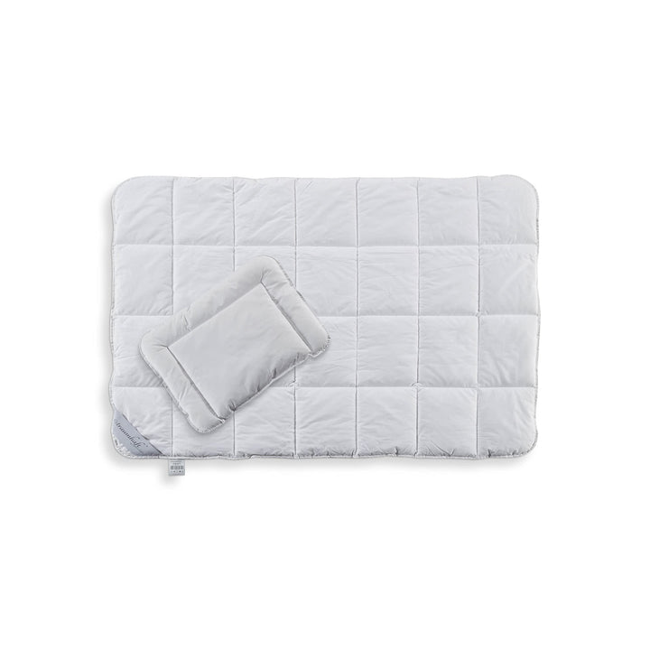 Traumhaft gut schlafen – Bettenset für Babys- und Kinder, Kissen 40x60 cm und Decke 100x135 cm