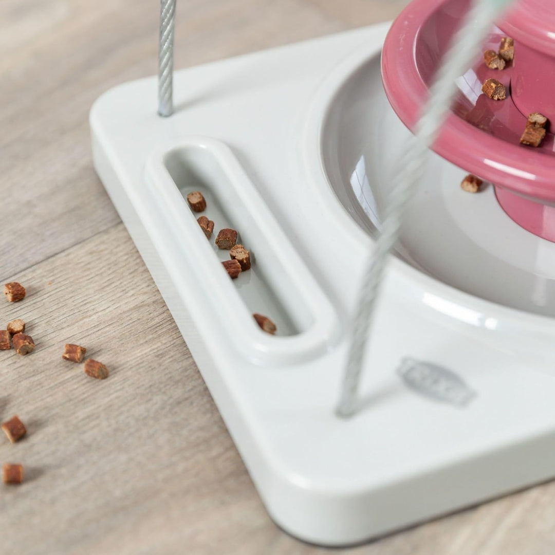 Trixie 4595 Cat Activity Fantasy Board, 21 x 34 cm Fantasy Spielzeugbrett für Katzen, Fantasy Spielz