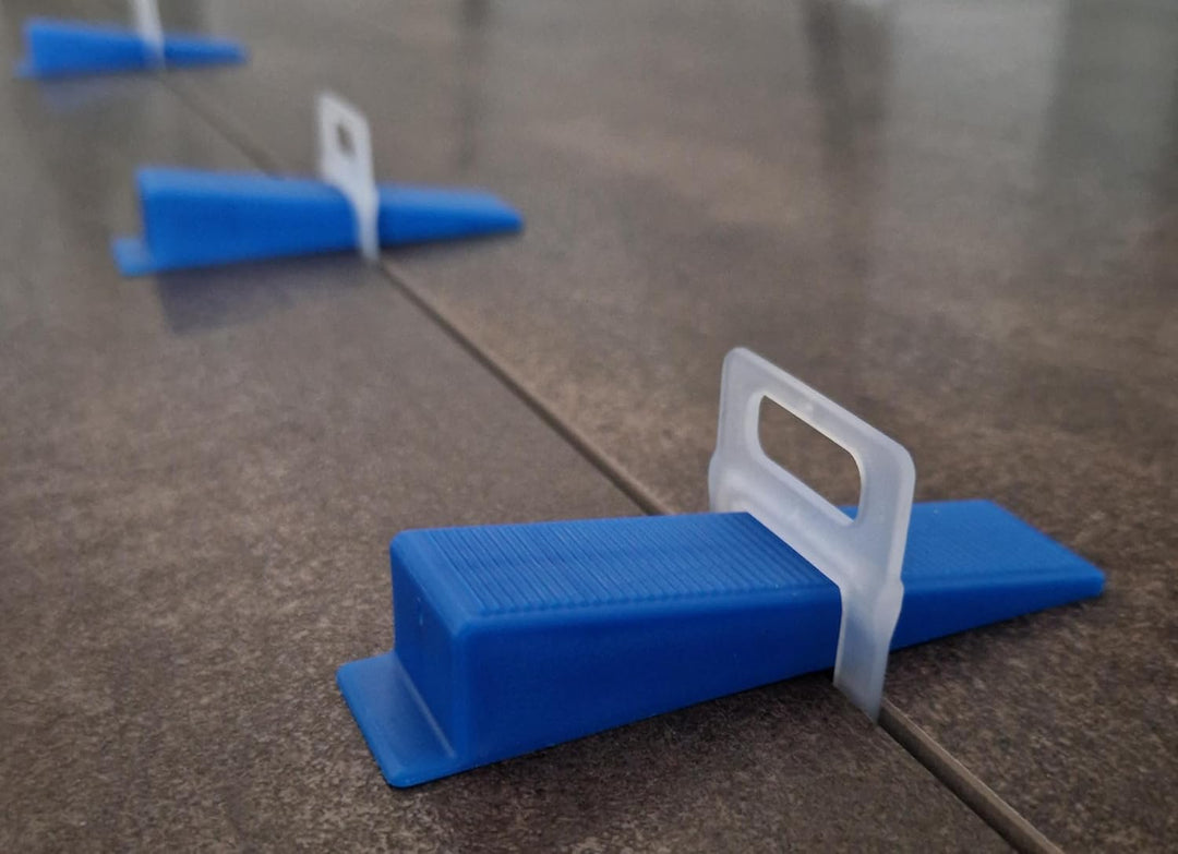 Fliesen Nivelliersystem Blau Fliesenstärke 3-12 mm Maxi-Set 1 mm 1500 Laschen 200 Keile + Zange -Ver