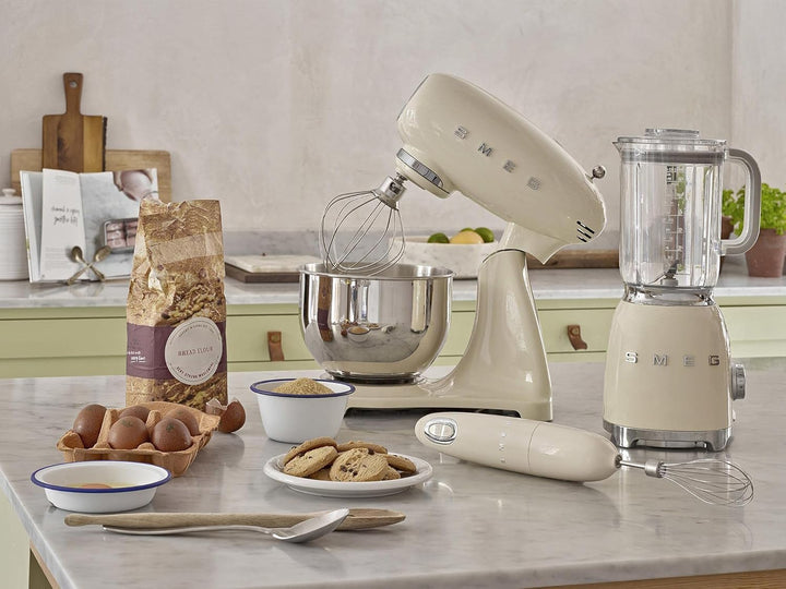 SMEG, SMF03CREU Küchenmaschine, 10 Geschwindigkeitsstufen, Planetenrührwerk, Sicherheitsabschaltung,