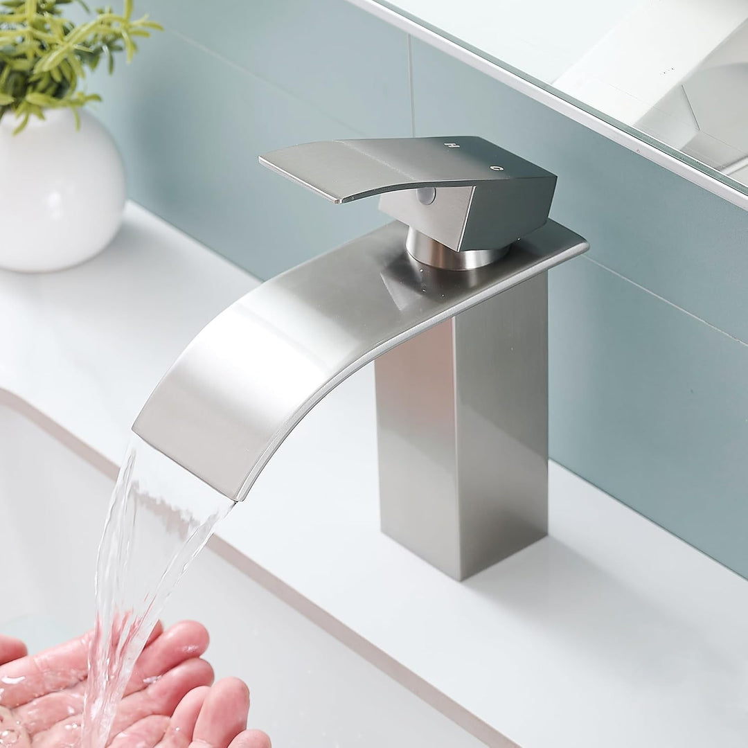 Fransiton Wasserhahn Bad, Wasserfall Waschtischarmatur mit Auslauf Höhe 60MM, Einhebelmischer für Ka