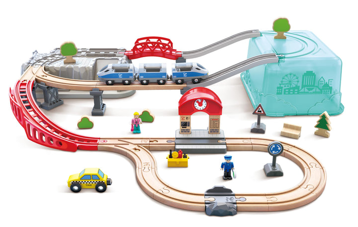 Hape Eisenbahnwelt Spielset mit Aufbewahrungsbox, 48 Teile, an 3 Jahren Stadtzug, Stadtzug