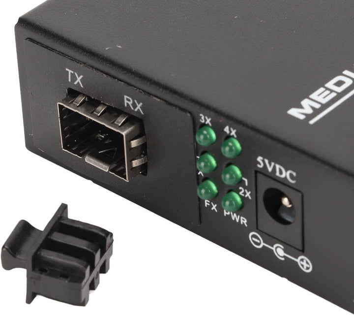 Medienkonverter, Gigabit 1 SFP-Port, 4 RJ45-Ports, 10/100/1000Base TX auf 1000Base FX, 25 km Reichwe