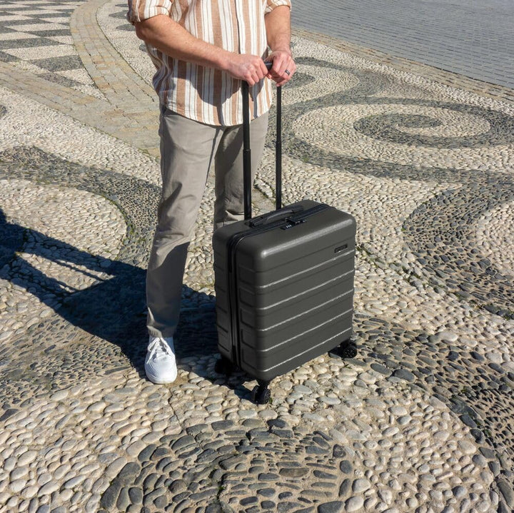 Cabin Max Anode Koffer 56x45x25 cm, Handgepäck Kompatibel mit Easyjet, British Airways, Jet2 – Perfe