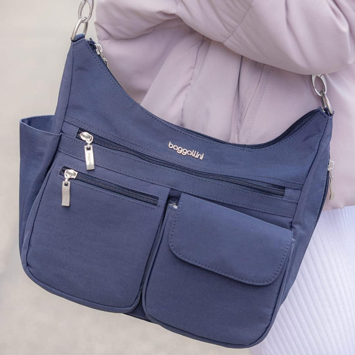Baggallini Moderne Everywhere Bag - Hobo Crossbody Taschen für Damen mit RFID Geldbörse French Navy,