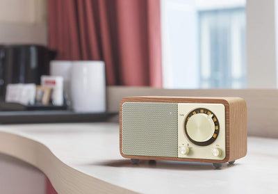 Sangean WR-7 tragbares Desktop-Radio (FM-RDS-Tuner, Bluetooth, AUX-In, integrierter Lautsprecher, Ak