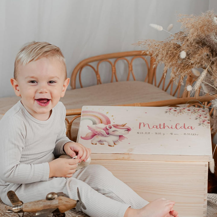 KIDSMOOD - Erinnerungsbox Baby, personalisierte Holzkiste mit Deckel, Ideal zur Aufbewahrung von Eri