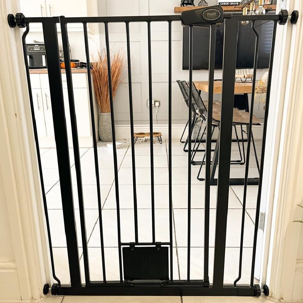 Bettacare Haustiergitter mit Verriegelbarer Katzenklappe, 75cm - 84cm, Schwarz, 104cm in der Höhe, E