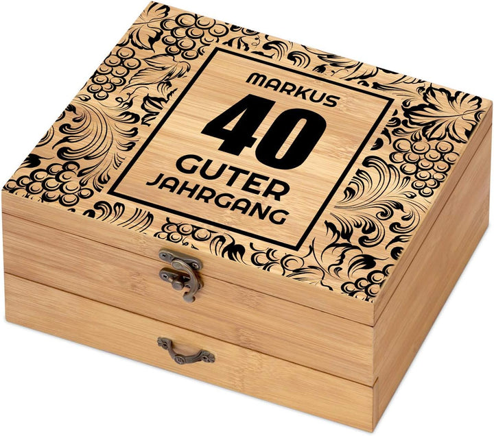 Maverton Weinöffner-Set personalisiert Weinset Sommelier Set - Geschenkbox Holzbox + 8er Weinzubehör