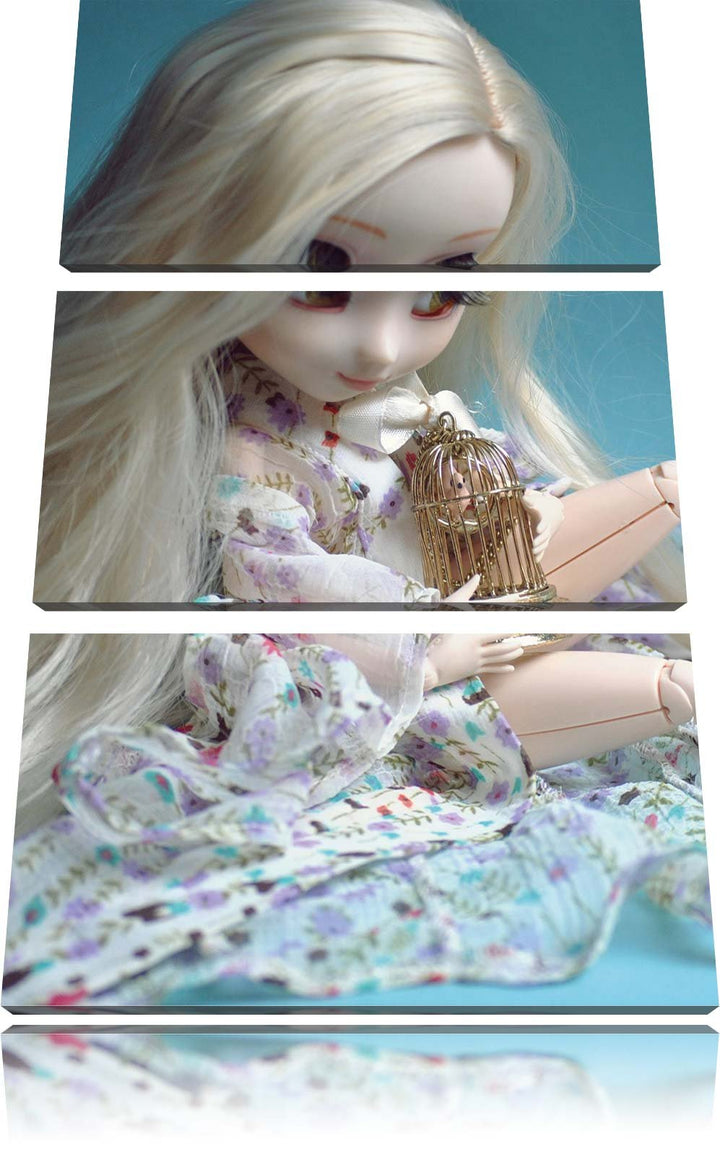 Pixxprint Blonde Pullip-Puppe mit Vogelkäfig als Leinwandbild/Grösse: 3 Teilig (120x80) cm/Wandbild/