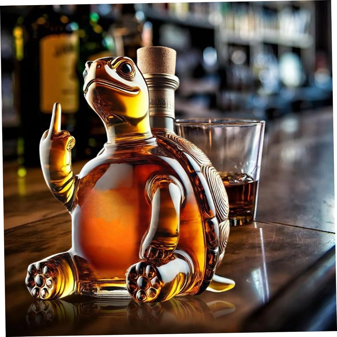 Whisky -Dekanter, 350 ml Schildkrötenweinkatalter zeigt seinen Mittelfinger, 5.1x5.1x7.1 Transparent