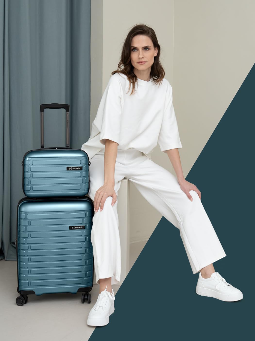 Pactastic Hartschalen Handgepäck Kosmetik-Koffer | Stabiles Beauty-Case mit Aufsteckfunktion | 34 x