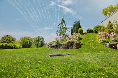Gardena Viereckregner AquaZoom L: Regner zur Bewässerung von Flächen von 28-350 m², Reichweite 7-21