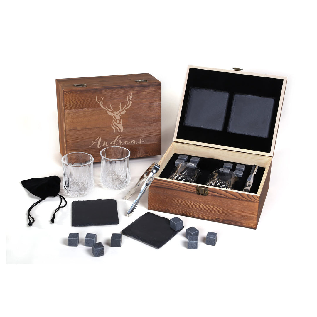 FORYOU24 Whisky Geschenk Box aus Holz mit Gravur des Namens Motiv Hirsch I 2 Whiskeygläser I 2 Schie