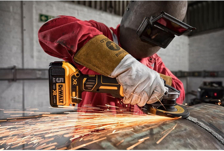 Dewalt 18 Volt 125 mm Akku-Winkelschleifer DCG405P2 (800 Watt, bürstenloser Motor, Epoxyd-Harz gepan