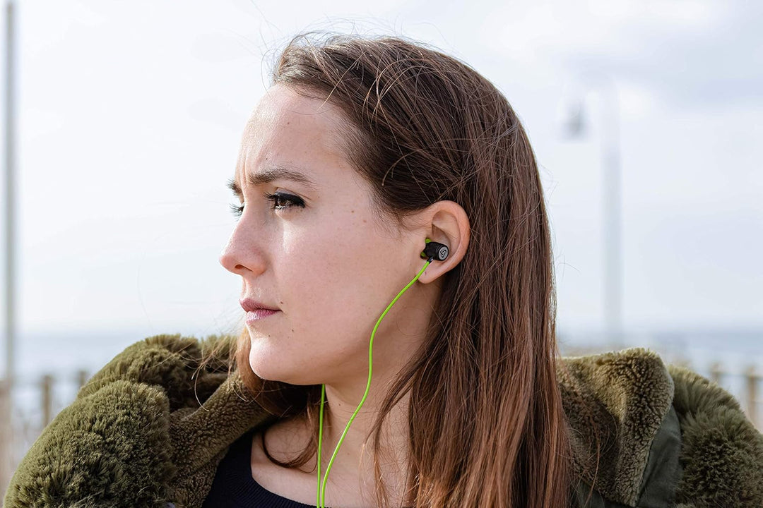 LUDOS Ultra Kopfhörer In Ear Ohrhörer mit Kabel und Mikrofon, Kristallklarer Klang, Ausgewogene Höhe
