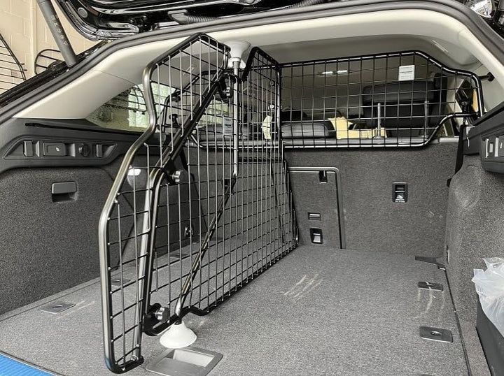 Kleinmetall 20422280 Masterline Raumteiler geeignet für VW Passat Variant B9 + e-Hybrid und geeignet