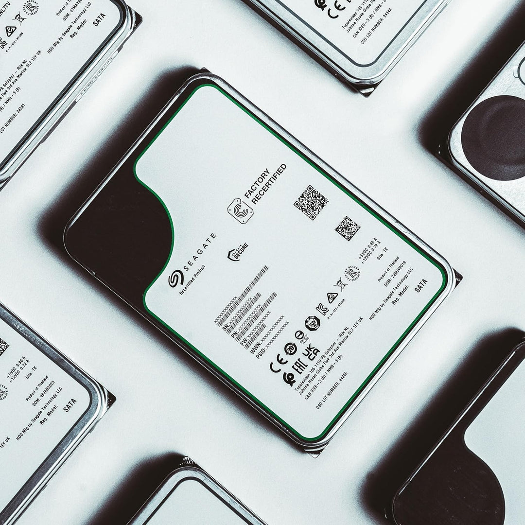 Seagate IronWolf Pro 4 TB ST4000NE001 NAS interne Festplatte, CMR 3,5 Zoll, SATA 6 Gb/s 7.200 U/min,