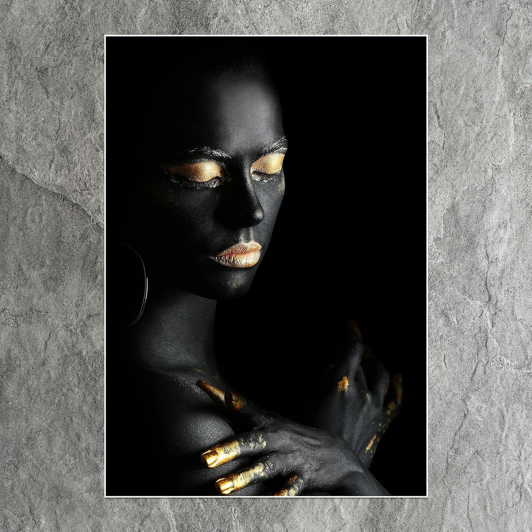 wandmotiv24 Poster als Wanddeko, Grösse 100x70cm, Gold Collection, Frau in Schwarz, goldene Highligh
