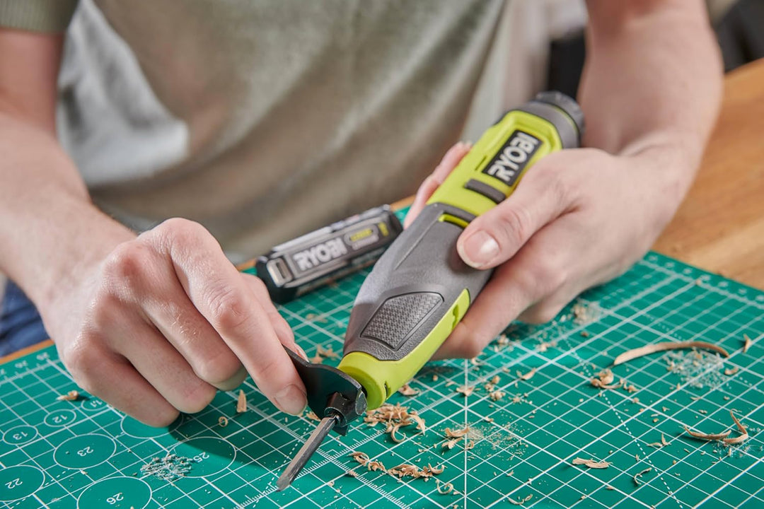 RYOBI 4 V USB-LITHIUM Akku-Schnitzer RPC4-0, geeignet für Holzschnitzereien und Meisselaufgaben, ohn