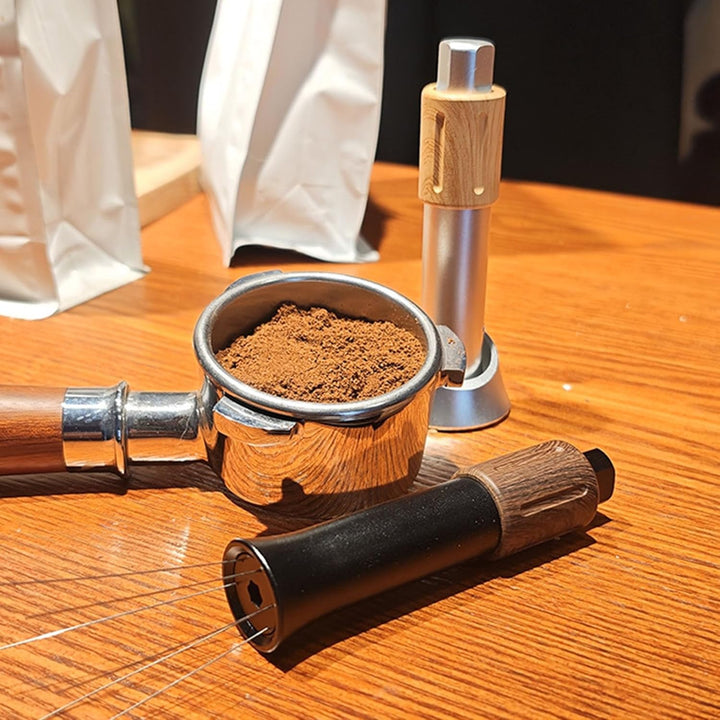 WDT Werkzeug Espresso Händler, Drücken Einziehbares Espresso Verteilungswerkzeug mit 8 Austauschbare