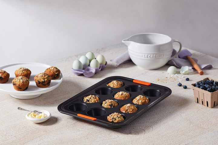 Le Creuset Antihaft Muffinform, Für 12 Stück (Ø 7 cm), Sauerteigbeständig, Aus Karbonstahl gefertigt