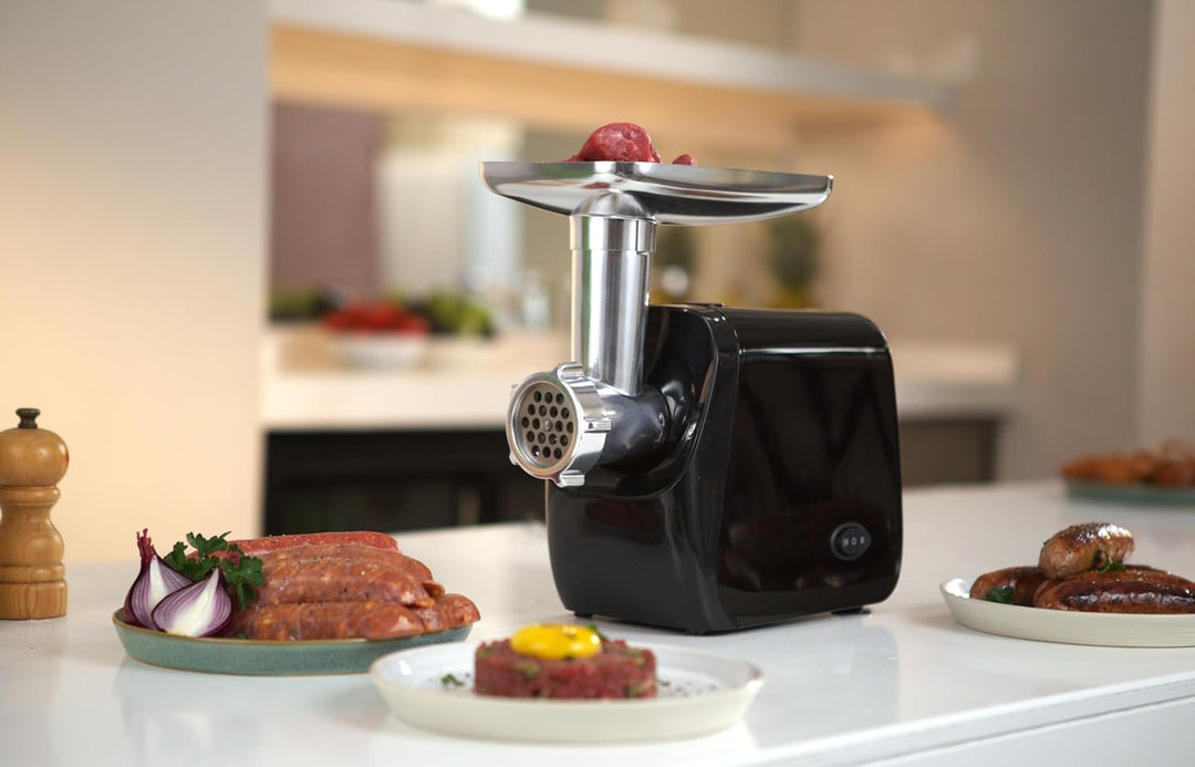 Emerio Fleischwolf | elektrisch | 3 Fleischeinsätze (fein/mittel/grob) + Wurststopfaufsatz + Kebbeau