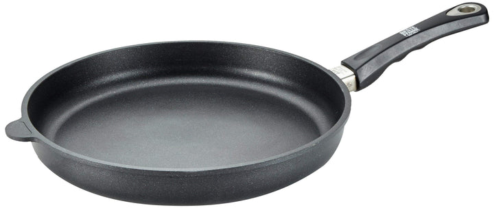 AMT Gastroguss Bratpfanne 32 cm Ø, 5 cm hoch, fester Stiel, induktionsgeeignet, Lotan® Antihaft-Vere