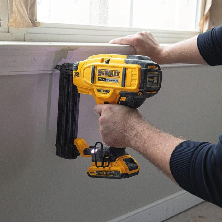 DEWALT DCN680N Brushless XR 18 Gauge Brad Nailer 18V Bare Unit