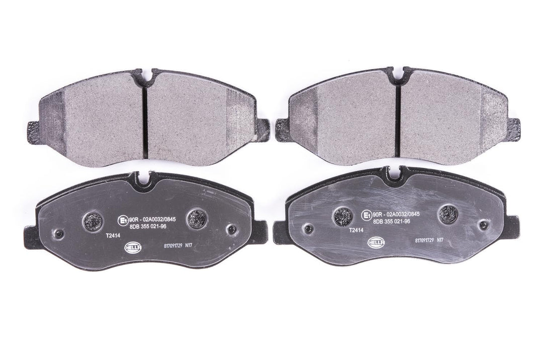 HELLA PAGID 8DB 355 021-961 Bremsbelagsatz - T2414 - Dicke/Stärke: 20.8mm - Bremssystem: Brembo - fü