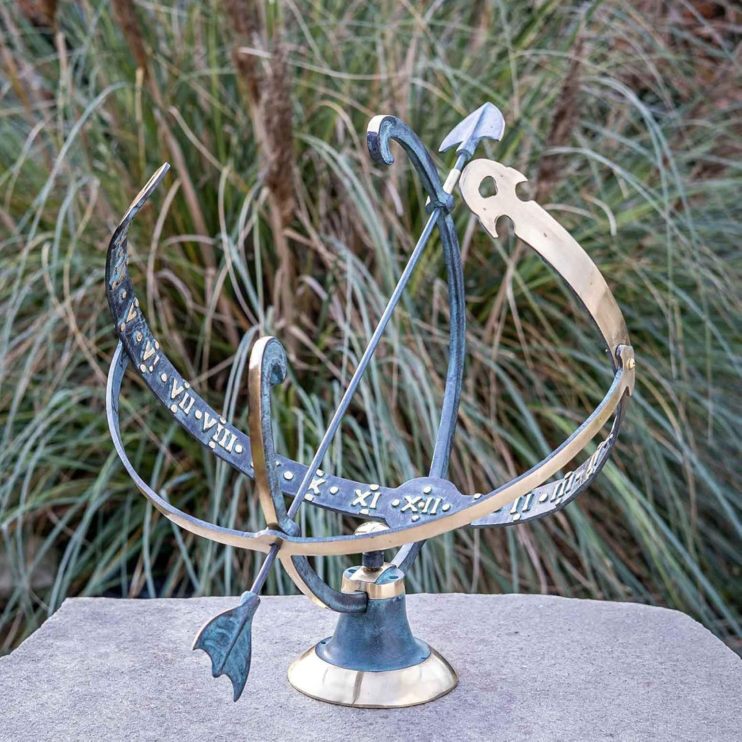 IDYL Outdoor Zeitmesser aus Bronze Sonnenuhr - hochwertig und auffällig | Nr. 0028 | Masse: 45 x 55