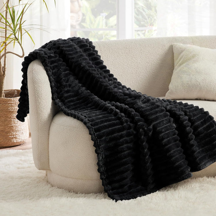 BEDSURE Kuscheldecke für Zimmer Deko - Wolldecke & Fleecedecke, Sofadecke, Weiche Warme Grobe Kordde