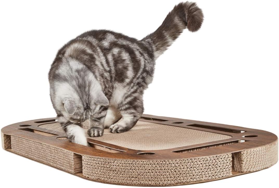 CanadianCat Company | XXL Katzenspielplatz 85 x 54 x 5,8 cm mit integrierter Kratzpappe, interaktive