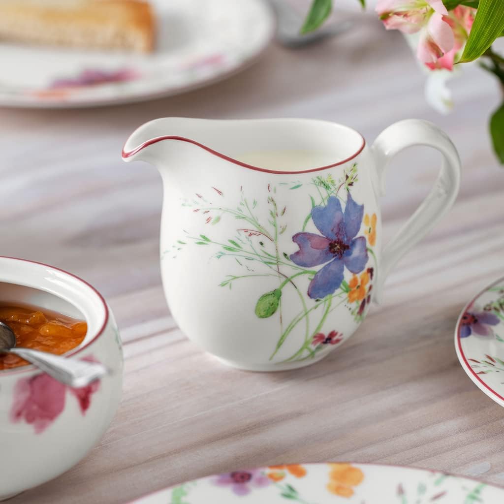 Villeroy und Boch Mariefleur Basic Milchkännchen, schöne und praktische Milchkanne mit verspieltem B