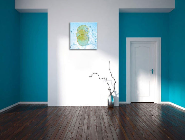 Zitrone fällt ins Wasser, Format: 70x70 auf Leinwand, XXL riesige Bilder fertig gerahmt mit Keilrahm
