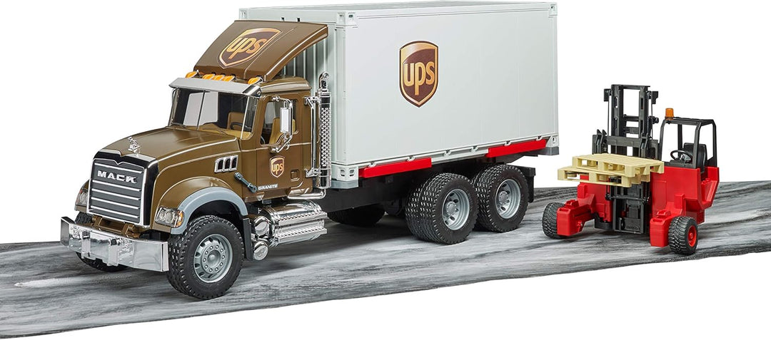 bruder 02828 - Mack Granite UPS Logistik-LKW inklusive Mitnahmestapler - 1:16 Versand & Logistik Fah