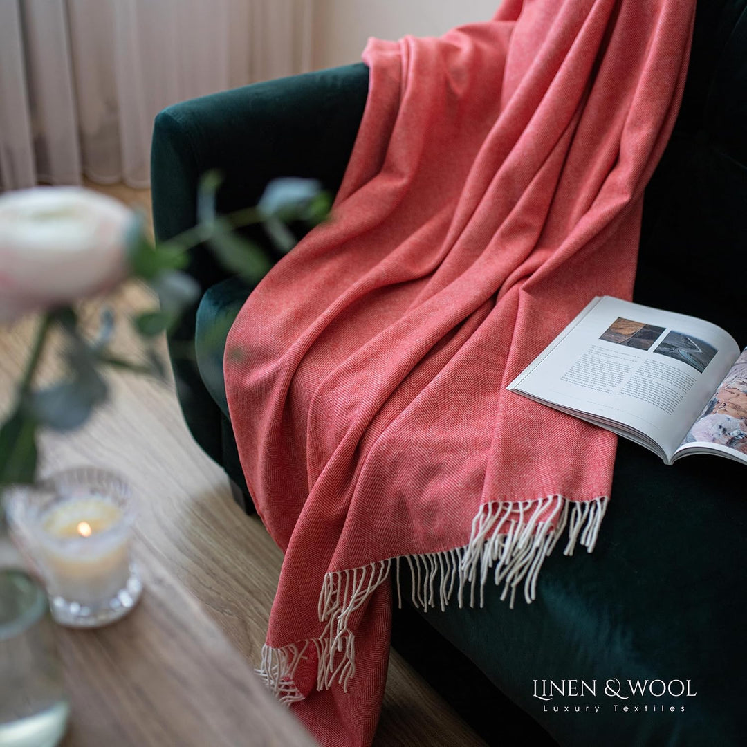 Linen & Cotton Decke Wolldecke Merino Wolle Wohndecke Kuscheldecke Stonewold mit Fischgrätenmuster -